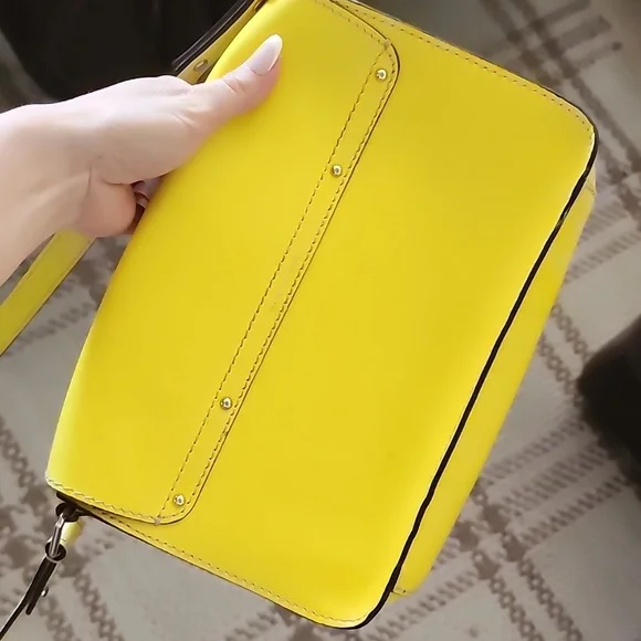 Kate Spade Essex Bagin Yellow - Picture 9 of 12